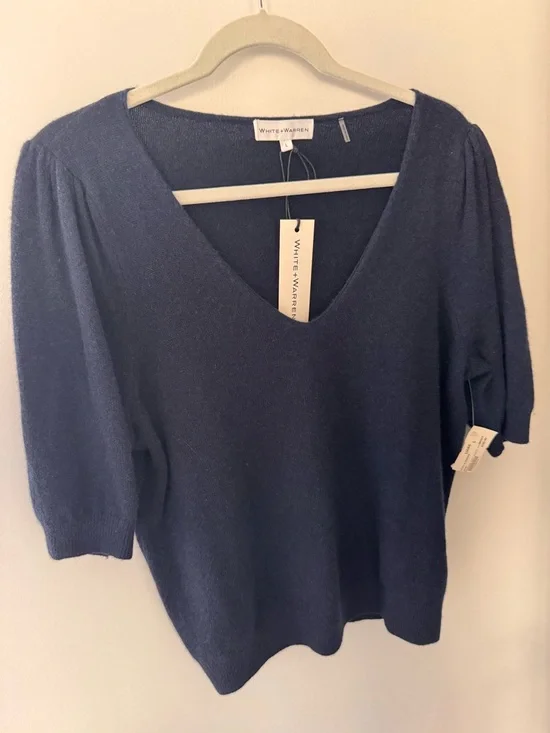 White + Warren Navy V-Neck 100% Cashmere Top - Size Large - Brand New with tags - Picture 1 of 4